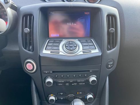 Used 2015 Nissan 370Z Touring RWD image 19