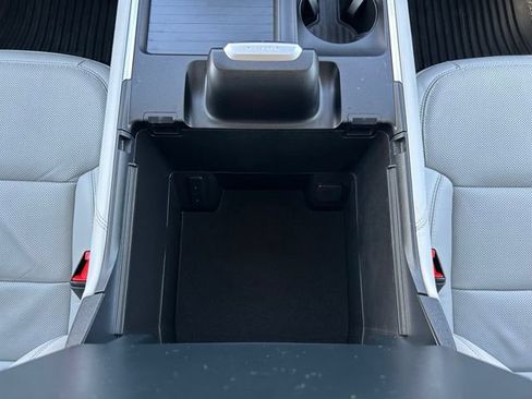 Used 2025 Ford Expedition Max Platinum w/ Driver's Package AWD/4WD image 25