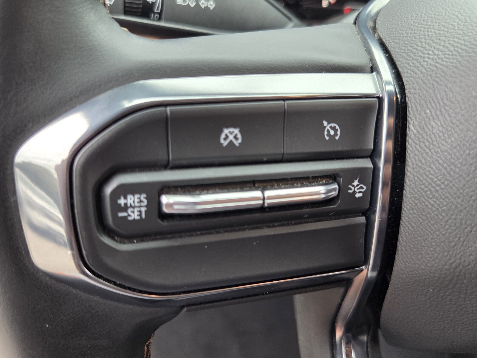 Used 2024 GMC Canyon AT4 AWD/4WD image 35