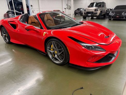 Used 2023 Ferrari F8 Tributo RWD image 6