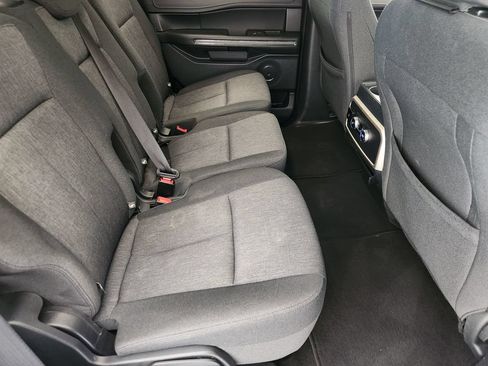 Used 2024 Ford Expedition XLT AWD/4WD image 31