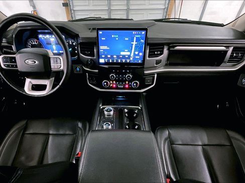 Certified 2024 Ford Expedition Max XLT image 14