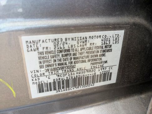 Used 2024 Nissan Sentra SV FWD image 9