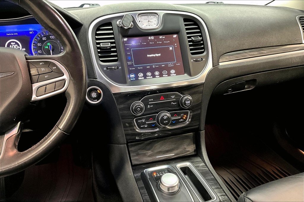 Used 2021 Chrysler 300 Touring L RWD image 7