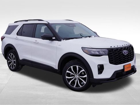 New 2026 Ford Explorer ST-Line image 1