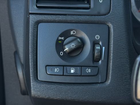 Used 2011 Volvo C70 T5 image 19