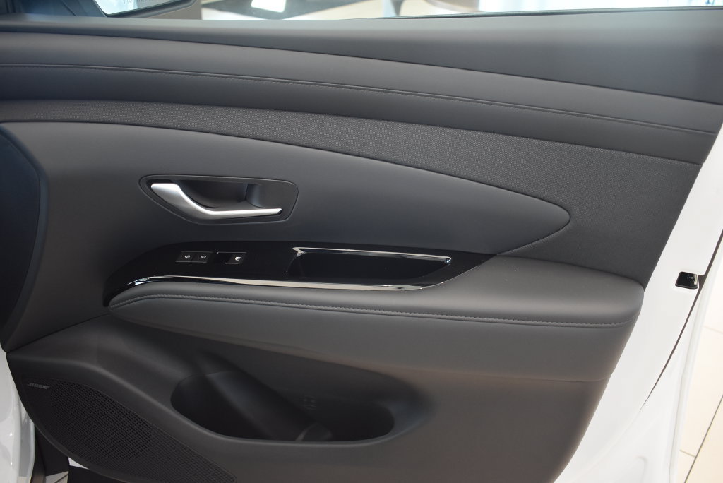 New 2026 Hyundai Tucson Limited AWD/4WD image 15