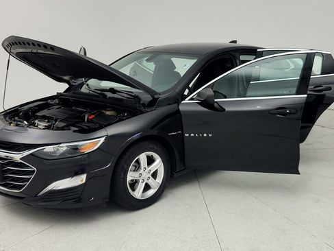 Certified 2022 Chevrolet Malibu LS FWD image 11