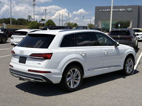 Used 2023 Audi Q7 2.0T Premium w/ Convenience Package AWD/4WD image 5