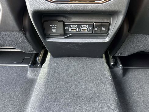 New 2025 Jeep Grand Cherokee Limited w/ Black Appearance Package image 7