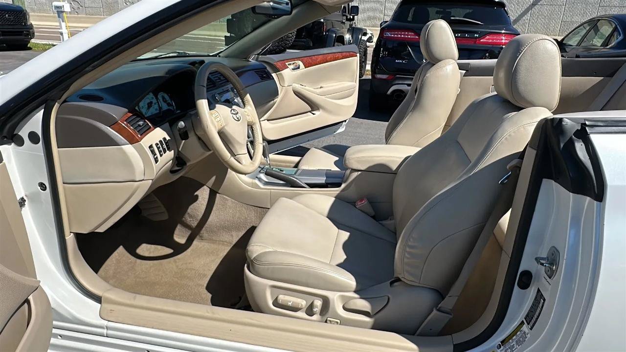 Used 2006 Toyota Solara SLE FWD image 24