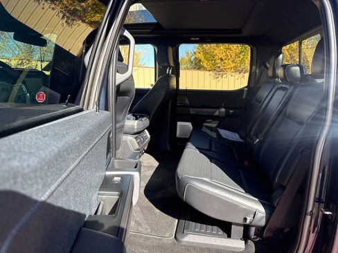 Used 2025 Ford F150 Lariat w/ Equipment Group 502A High image 17