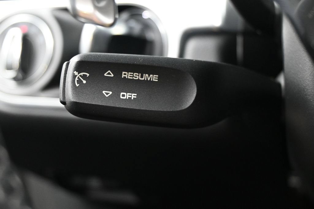 Used 2021 Porsche 718 Boxster RWD image 20
