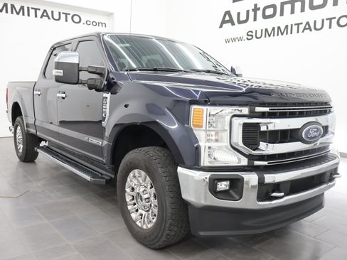 Used 2021 Ford F250 XLT w/ XLT Premium Package AWD/4WD image 2
