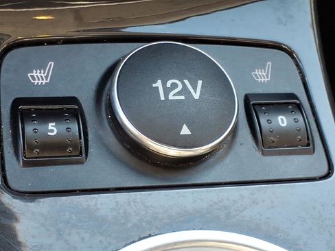 Used 2015 Ford Escape Titanium image 9