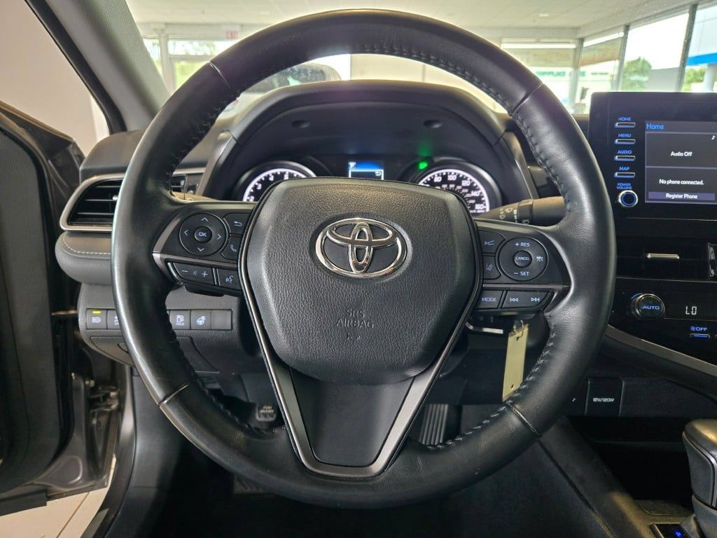 Used 2024 Toyota Camry SE FWD image 31