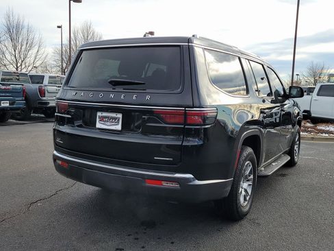 Used 2022 Jeep Wagoneer Series I image 3