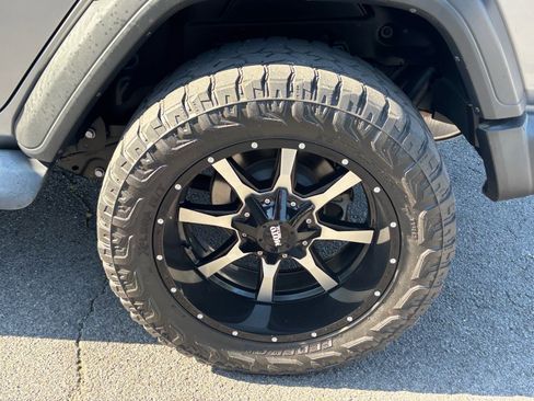 Used 2018 Jeep Wrangler Unlimited Sport S AWD/4WD image 5