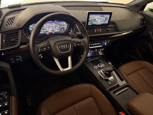 Used 2019 Audi Q5 2.0T Premium Plus w/ Premium Plus Package AWD/4WD image 4