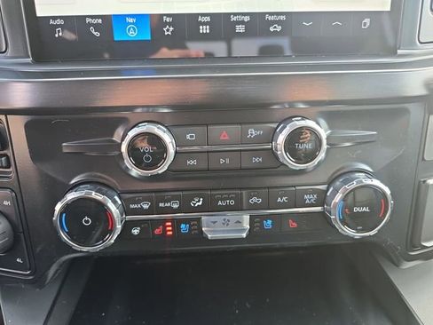 New 2026 Ford F250 Lariat w/ Black Appearance Package image 19