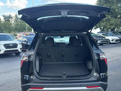 Used 2026 Chevrolet Equinox LT FWD image 9