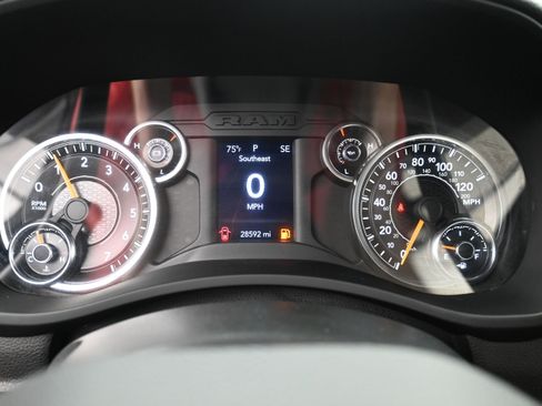 Used 2021 RAM 2500 Tradesman AWD/4WD image 13