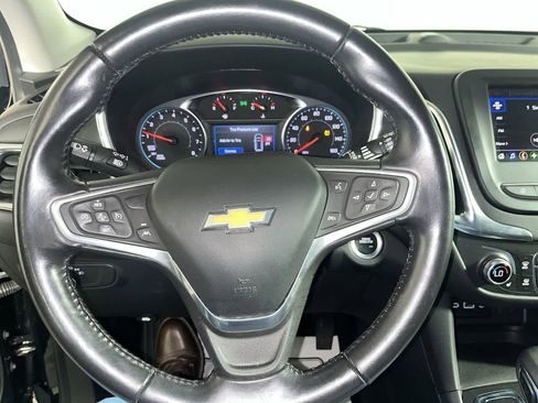 Used 2022 Chevrolet Equinox LT image 16
