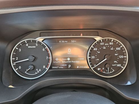 Used 2022 Nissan Rogue SV w/ SV Premium Package image 14