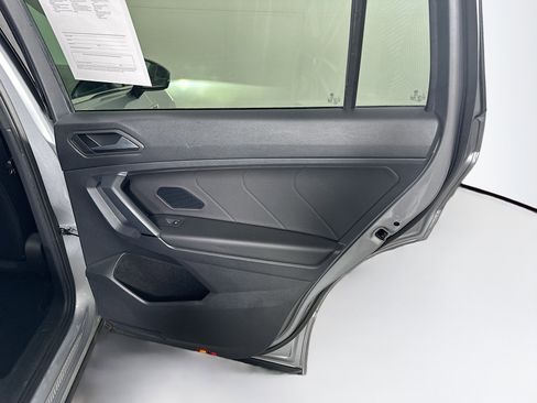 Used 2019 Volkswagen Tiguan SEL Premium R-Line image 31