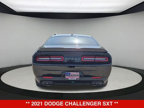 Used 2021 Dodge Challenger SXT RWD image 5