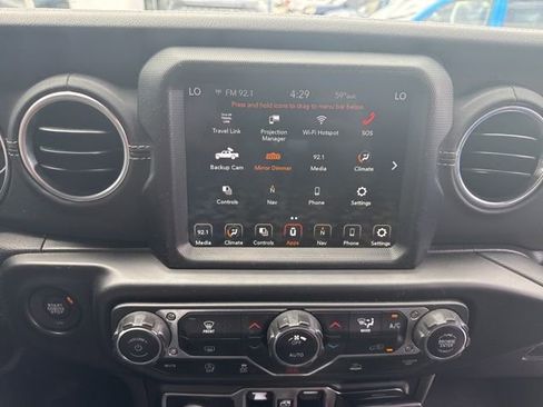 Used 2022 Jeep Gladiator Overland w/ Popular Equipment Package AWD/4WD image 13