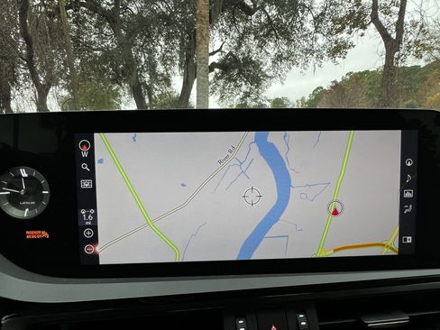 Used 2022 Lexus ES 300h Ultra Luxury image 24