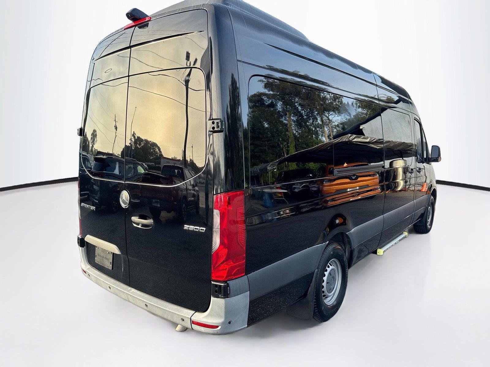 Used 2022 Mercedes-Benz Sprinter 2500 image 5