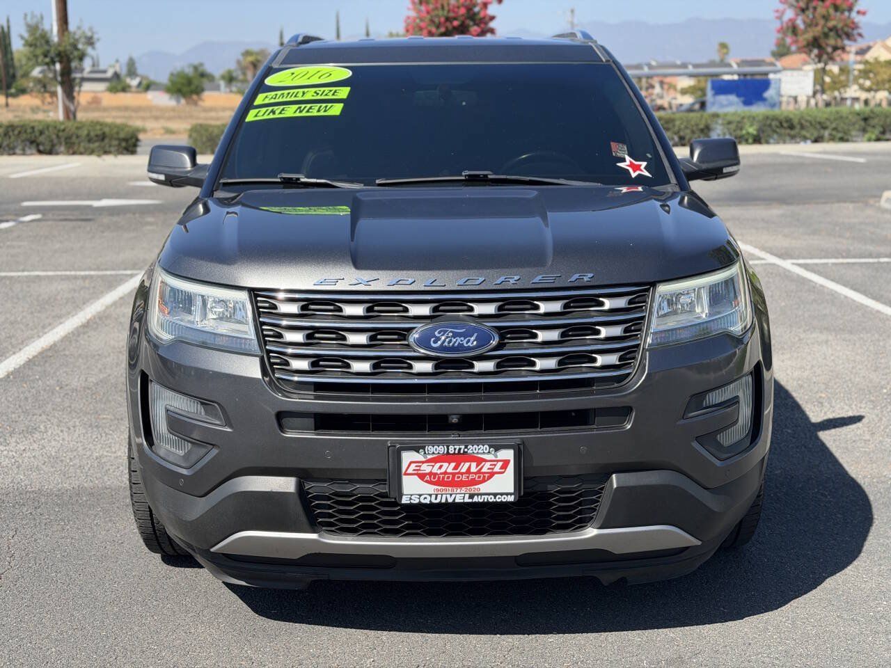 Used 2016 Ford Explorer Limited FWD image 2