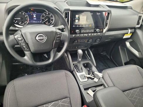 New 2026 Nissan Frontier SV w/ Tow Package image 5