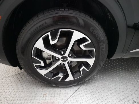 Used 2025 Kia Sportage EX AWD/4WD image 26