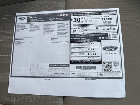 Used 2016 Ford Focus SE w/ SE Power Seat Package FWD image 51