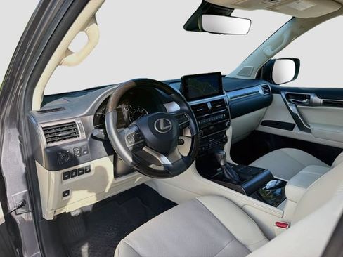 Used 2023 Lexus GX 460 Premium w/ Premium Package AWD/4WD image 26