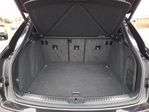 Used 2021 Porsche Macan image 30