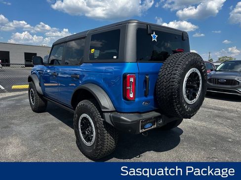 New 2025 Ford Bronco Badlands image 3