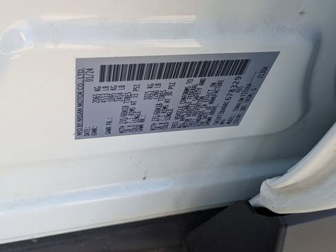 Used 2024 Nissan Rogue SV image 35