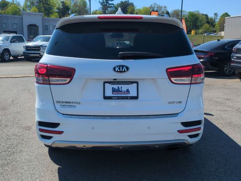 Used 2017 Kia Sorento SX AWD/4WD image 7