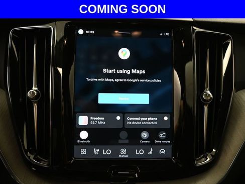 Used 2025 Volvo XC60 B5 Plus AWD/4WD image 12