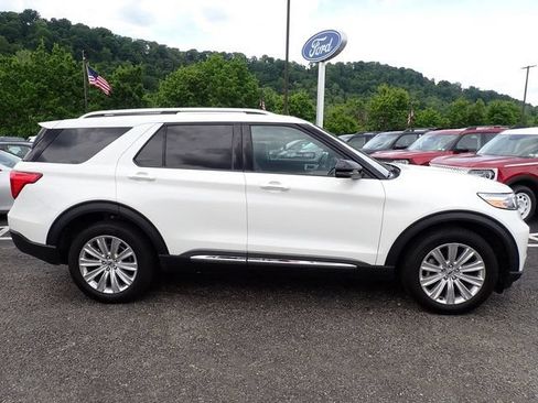 Used 2024 Ford Explorer Limited w/ Limited Technology Package AWD/4WD image 10