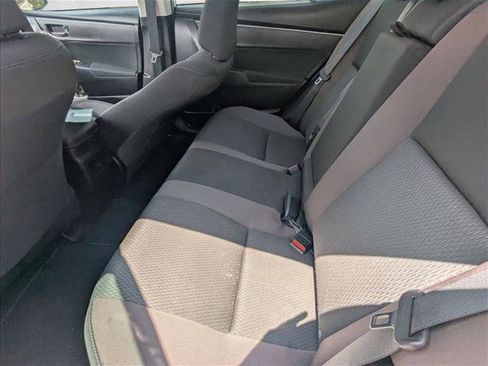 Used 2018 Toyota Corolla LE FWD image 18