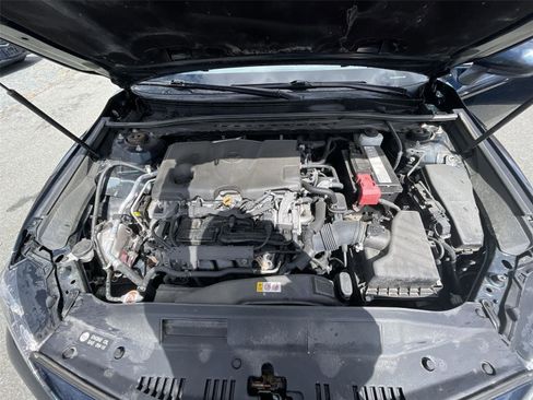 Used 2019 Toyota Camry SE image 11