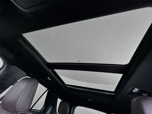 Used 2025 Ford Explorer Platinum w/ LUX Leather Package image 36