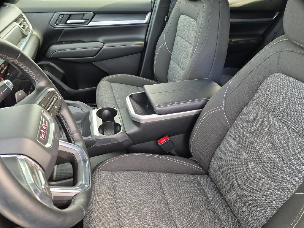 Used 2026 GMC Terrain Elevation AWD/4WD image 25