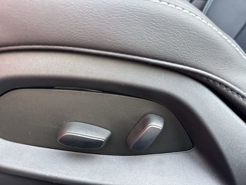 Certified 2025 Chevrolet Corvette Stingray Coupe w/ Battery Protection Package image 12