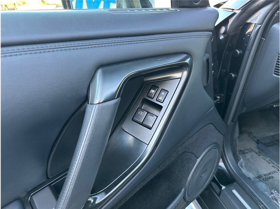 Used 2018 Nissan GT-R Premium AWD/4WD image 48